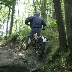 Alain - Yamaha 175 TY