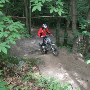 Georges - Yamaha 525 XTY