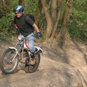 Alain - Yamaha 175 TY