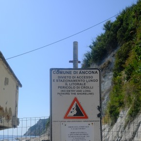 Attention aux éboulement - Ancona
